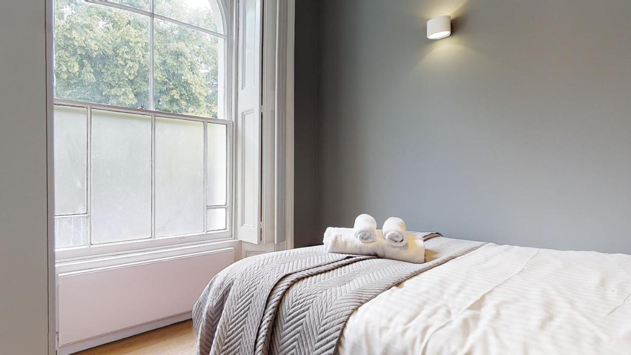 Camden Reach - Bennett 2 Bedroom Apartament Londra