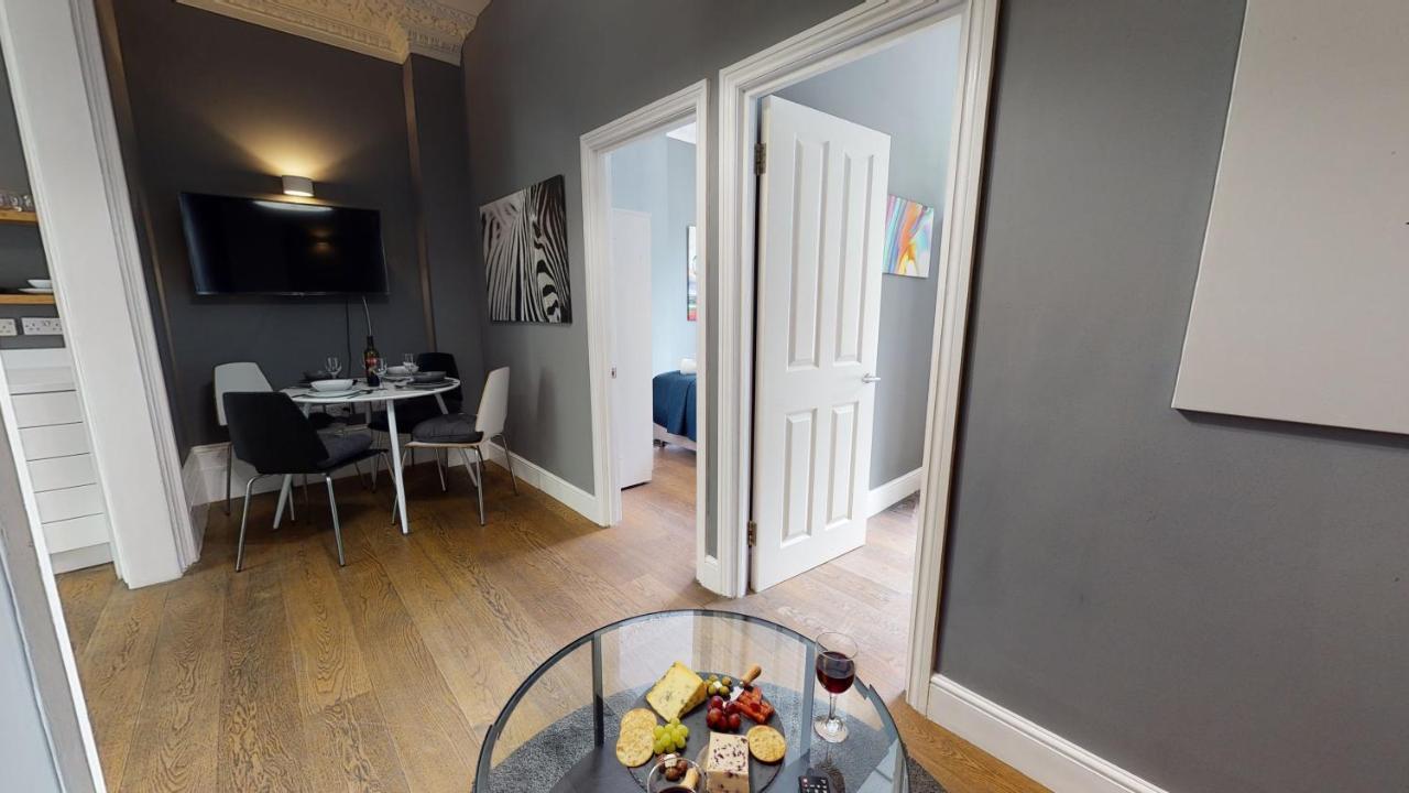 Camden Reach - Bennett 2 Bedroom Londra