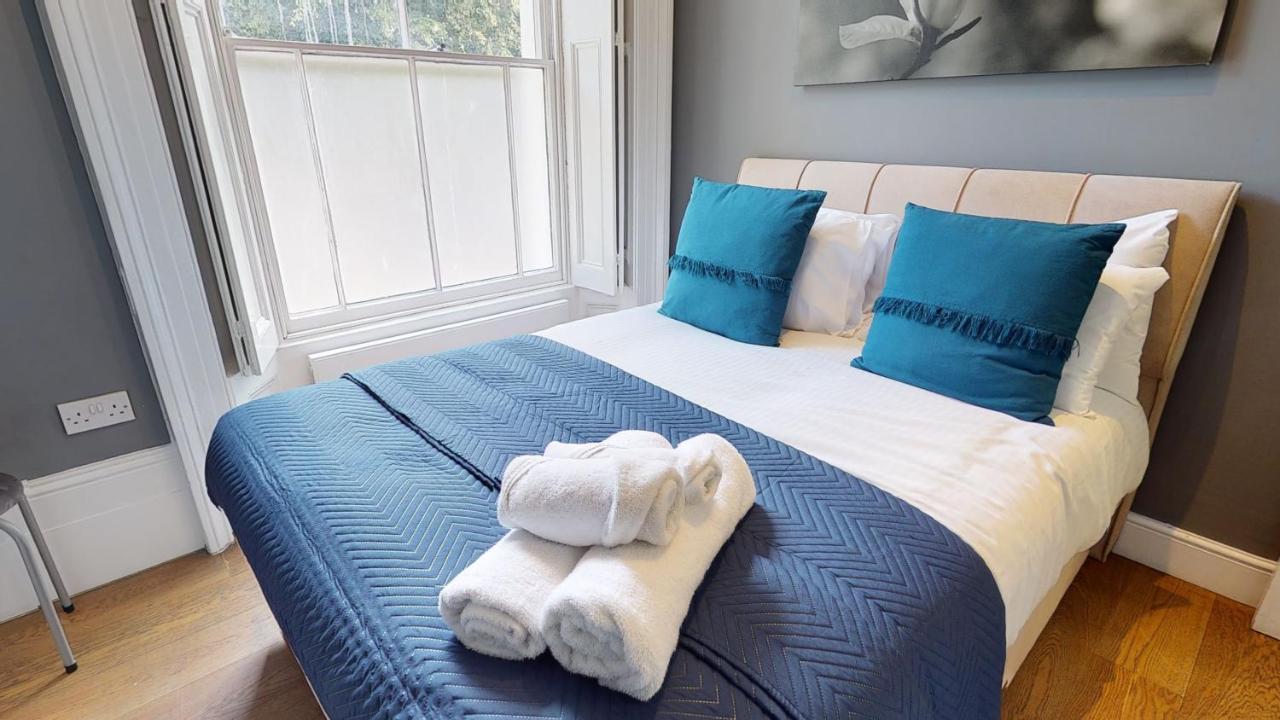 Camden Reach - Bennett 2 Bedroom Apartament Londra